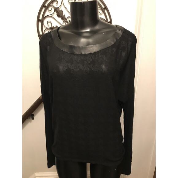 Small Trouve Long Sleeve Sheer Faux Leather Trim Women's Top - Picture 3 of 8